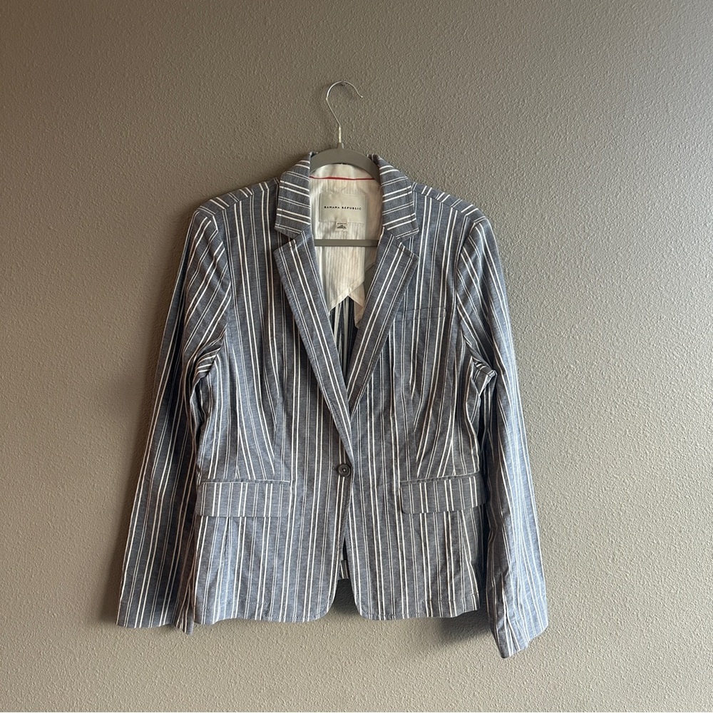 Banana Republic Blue and White Striped Blazer